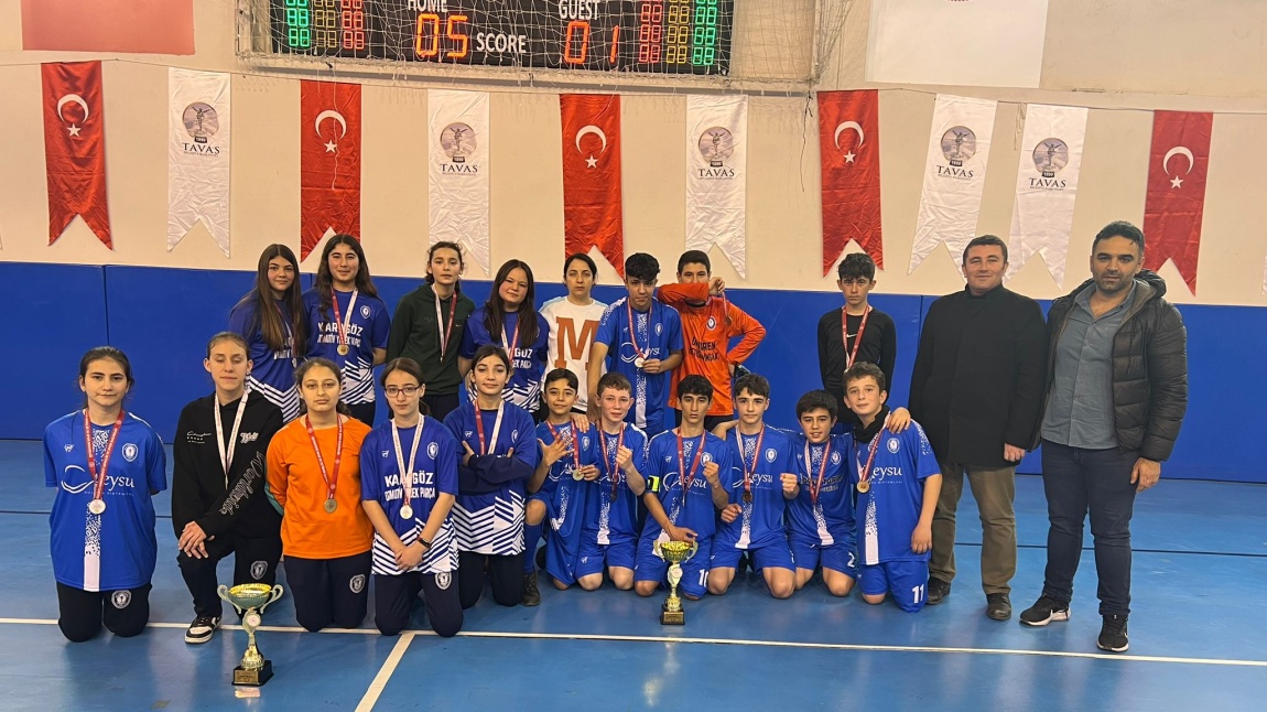 Futsal Turnuvasında Kız ve Erkek Takımlarımız İlçe 1.si Oldu